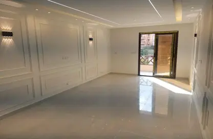 Apartment - 3 Bedrooms - 2 Bathrooms for sale in Rehab City Fifth Phase - Al Rehab - New Cairo City - Cairo