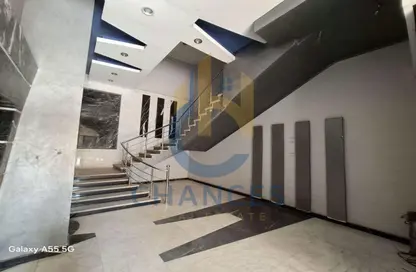 Apartment - 2 Bedrooms - 1 Bathroom for sale in Street 9 - Maadi - Hay El Maadi - Cairo