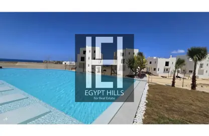 Chalet - 2 Bedrooms - 2 Bathrooms for sale in Jefaira - Ras Al Hekma - North Coast