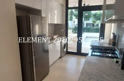 تاون هاوس - 3 غرف نوم - 3 حمامات للايجار في أو ويست - كمبوندات 6 أكتوبر - مدينة 6 أكتوبر - الجيزة