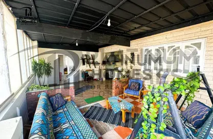 Apartment - 3 Bedrooms - 3 Bathrooms for sale in Abdel Moneim Al Dalel St. - Tharwat - Hay Sharq - Alexandria