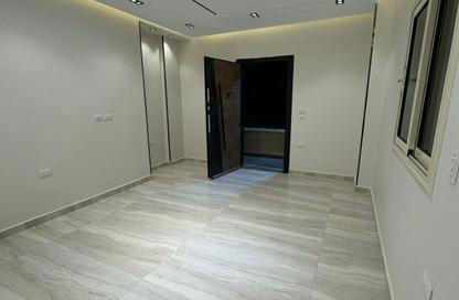 Apartment - 3 Bedrooms - 2 Bathrooms for sale in 3rd District - 6 October City - Giza