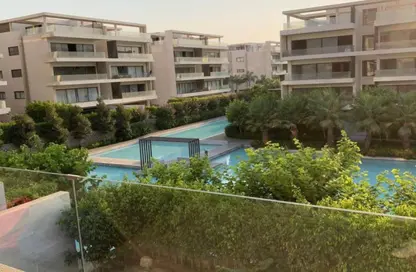 Apartment - 2 Bedrooms - 2 Bathrooms for sale in Swan Lake Residence - 5th Settlement Compounds - The 5th Settlement - New Cairo City - Cairo