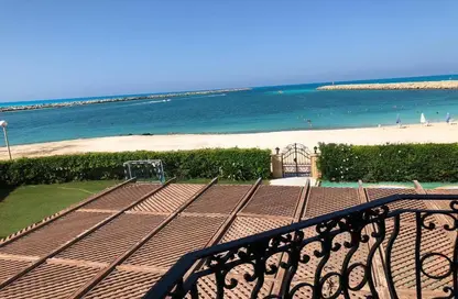 فيلا - 8 غرف نوم - 8 حمامات للبيع في مارينا ويست - مارينا - العلمين - الساحل الشمالي
