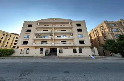 Apartment - 3 Bedrooms - 3 Bathrooms for sale in South Lotus - El Lotus - New Cairo City - Cairo