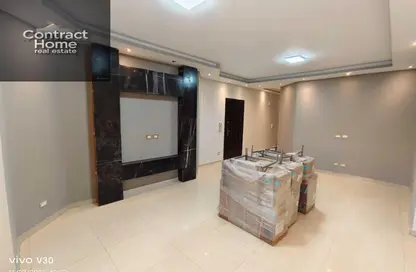 شقة - 3 غرف نوم - 2 حمامات للايجار في محور طلعت حرب - الحي الثاني - التجمع الخامس - مدينة القاهرة الجديدة - القاهرة