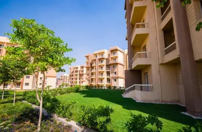 Apartment - 3 Bedrooms - 2 Bathrooms for sale in Garden Gate - Ashgar City - Al Wahat Road - 6 October City - Giza