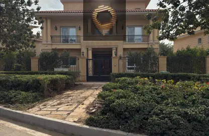 فيلا - 5 غرف نوم - 5 حمامات للبيع في پريڤادو - مدينتي - القاهرة