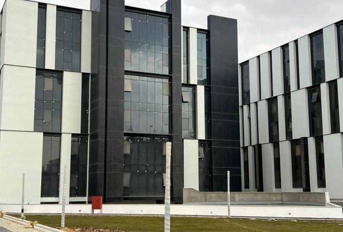 8305705 - Property Main Image