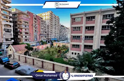 شقة - 3 غرف نوم - 2 حمامات للبيع في محرم بك - حي وسط - الاسكندرية