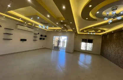 شقة - 3 غرف نوم - 3 حمامات للايجار في شارع 15 - الحي الخامس - التجمع الخامس - مدينة القاهرة الجديدة - القاهرة