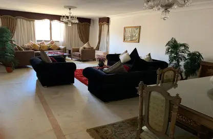 Apartment - 3 Bedrooms - 2 Bathrooms for sale in Al Ashraf Shaaban St. - 1st Zone - Nasr City - Cairo