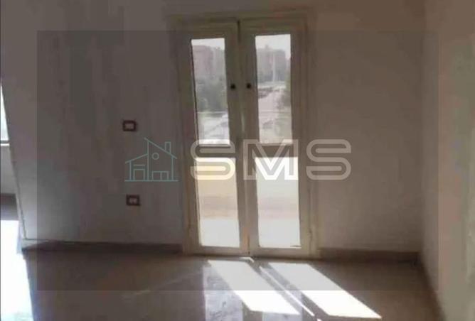8033618 - Property Image 3