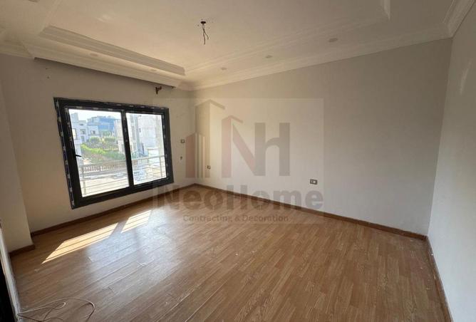 8429814 - Property Image 2