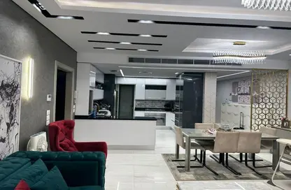 Apartment - 2 Bedrooms - 2 Bathrooms for sale in Lake View Residence - 5th Settlement Compounds - The 5th Settlement - New Cairo City - Cairo