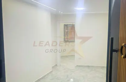مساحات مكتبية - استوديو - 1 حمام للايجار في مصطفي كامل - حي شرق - الاسكندرية