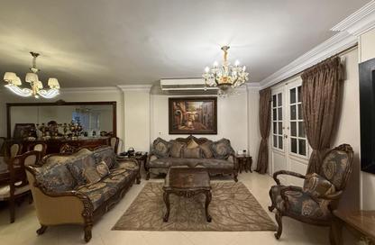 Apartment - 3 Bedrooms - 3 Bathrooms for sale in Mohamed Tawfik Diab St. - 6th Zone - Nasr City - Cairo