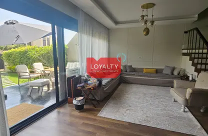 Townhouse - 3 Bedrooms - 3 Bathrooms for sale in Al Burouj Compound - El Shorouk Compounds - Shorouk City - Cairo