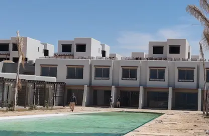 Chalet - 2 Bedrooms - 3 Bathrooms for sale in Hacienda West - Ras Al Hekma - North Coast