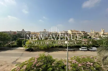 (بنتهاوس  (روف - 4 غرف نوم - 3 حمامات للبيع في حى جنوب الاكايمية - مدينة القاهرة الجديدة - القاهرة