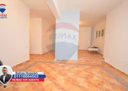 Apartment - 3 Bedrooms - 1 Bathroom for sale in Kafr Abdo St. - Kafr Abdo - Roushdy - Hay Sharq - Alexandria