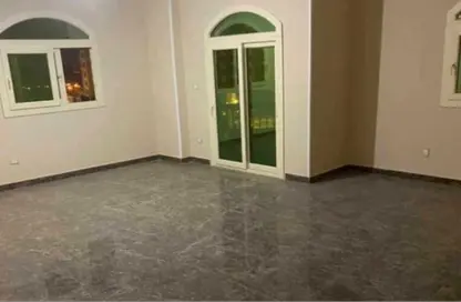شقة - 3 غرف نوم - 2 حمامات للايجار في شارع الجزيرة - المستثمرين الجنوبية - مدينة القاهرة الجديدة - القاهرة