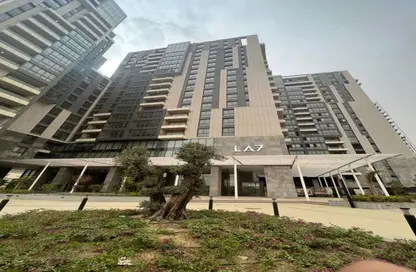 Apartment - 3 Bedrooms - 4 Bathrooms for sale in Aeon - 6 October Compounds - 6 October City - Giza