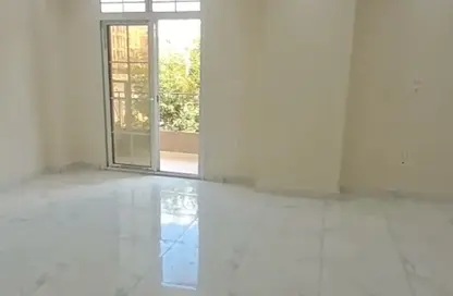 Apartment - 3 Bedrooms - 2 Bathrooms for rent in Aly Sharawy St. - Al Narges 5 - Al Narges - New Cairo City - Cairo