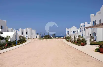 Chalet - 2 Bedrooms - 2 Bathrooms for sale in Mountain View - Ras Al Hekma - North Coast