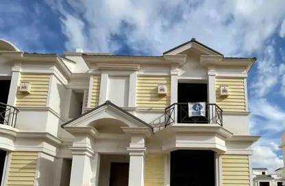 Villa - 3 Bedrooms - 3 Bathrooms for sale in Mountain View iCity October - 6 October Compounds - 6 October City - Giza