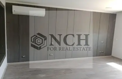Townhouse - 3 Bedrooms - 3 Bathrooms for sale in Hyde Park - New Cairo City - Cairo