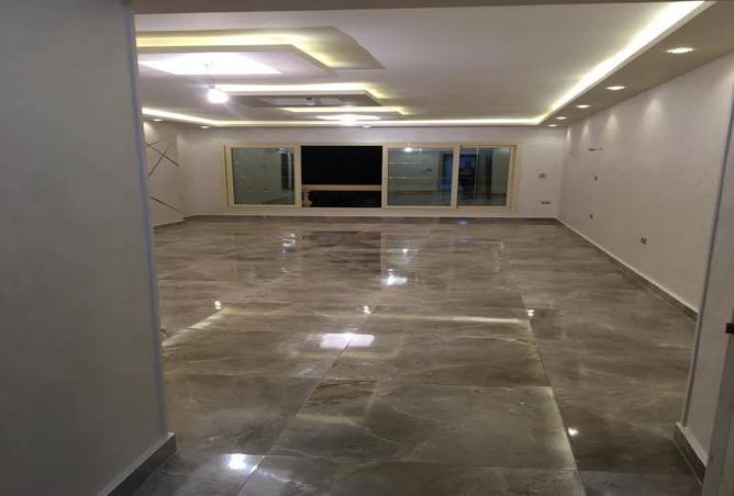 8369749 - Property Image 3