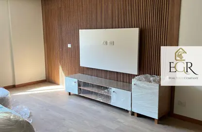 Apartment - 2 Bedrooms - 1 Bathroom for rent in El Rehab Extension - Al Rehab - New Cairo City - Cairo