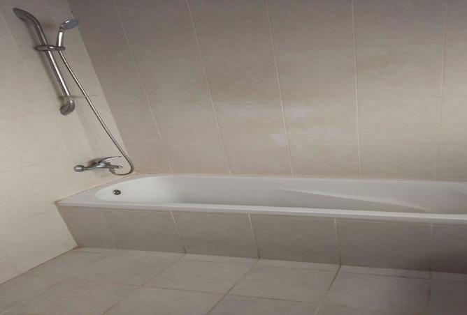 8327884 - Property Image 2