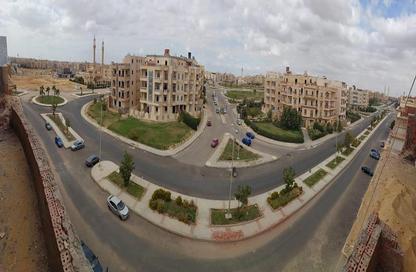 شقة - 3 غرف نوم - 1 حمام للبيع في المنطقة الخامسة - مدينة الشروق - القاهرة