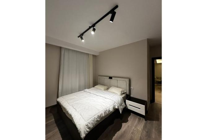 8064907 - Property Image 3