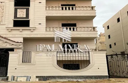 Apartment - 4 Bedrooms - 3 Bathrooms for sale in West Somid - 6 October City - Giza