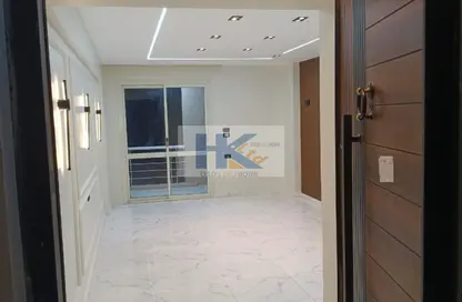 Apartment - 2 Bedrooms - 1 Bathroom for sale in Degla Palms - Al Wahat Road - 6 October City - Giza