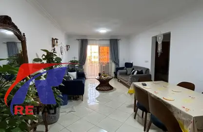 Apartment - 3 Bedrooms - 1 Bathroom for rent in Gardenia City Compound Nasr City - Zahraa Madinat Nasr - Nasr City - Cairo