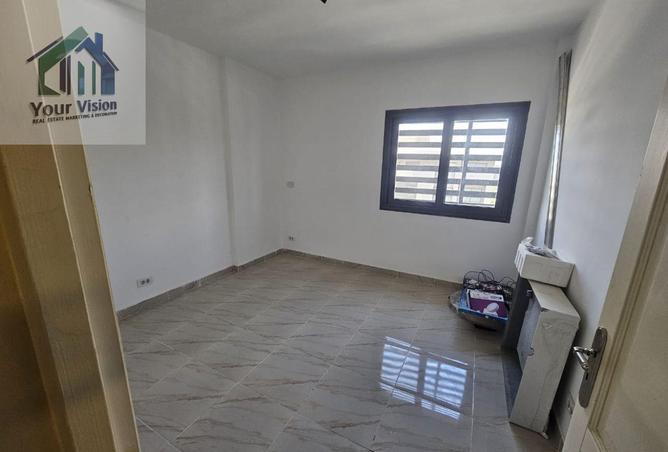 8382810 - Property Image 2