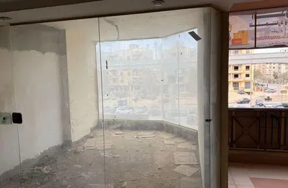 Shop - Studio - 1 Bathroom for sale in Al Mehwar Al Markazi - 7th District - 6 October City - Giza