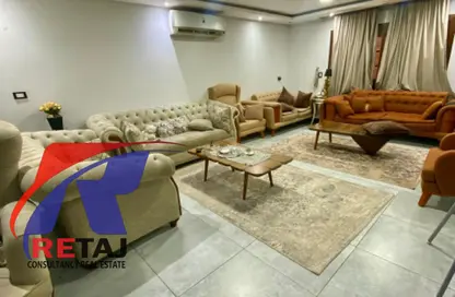 Apartment - 3 Bedrooms - 2 Bathrooms for sale in Sabeel Al Moameneen St. - 8th Zone - Nasr City - Cairo