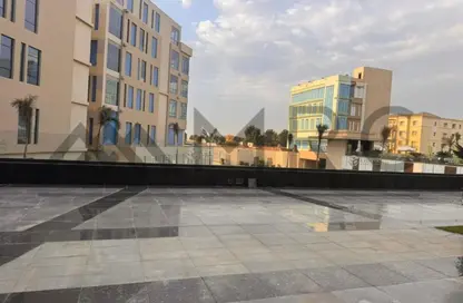 محل - استوديو للايجار في ميفيدا - كمبوندات التجمع الخامس - التجمع الخامس - مدينة القاهرة الجديدة - القاهرة