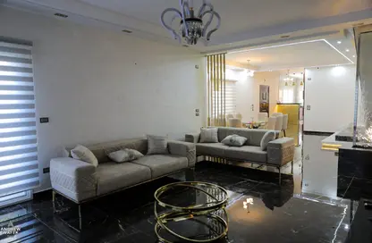 أي فيلا - 3 غرف نوم - 3 حمامات للايجار في ماونتن فيو تشيل اوت بارك - التوسعات الشمالية - مدينة 6 أكتوبر - الجيزة