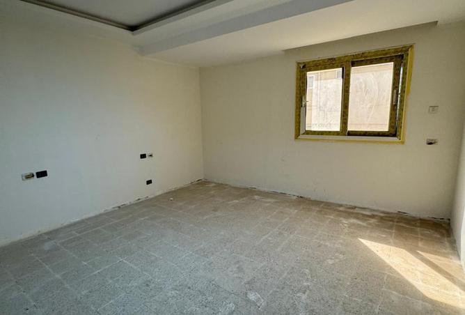 8370883 - Property Image 3