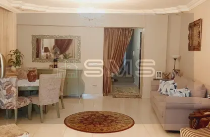 Apartment - 2 Bedrooms - 1 Bathroom for sale in Akhnaton St. - District 5 - The 5th Settlement - New Cairo City - Cairo