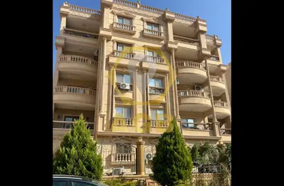 Apartment - 3 Bedrooms - 2 Bathrooms for sale in North Lotus - El Lotus - New Cairo City - Cairo