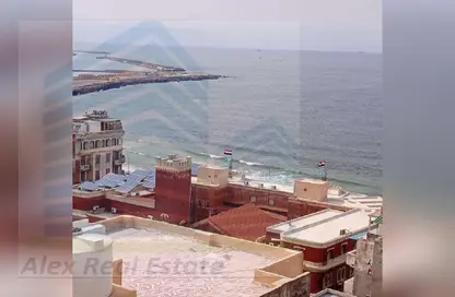 Apartment - 3 Bedrooms - 3 Bathrooms for rent in Ali Mostafa Mosharafa St. - El Shatby - Hay Wasat - Alexandria