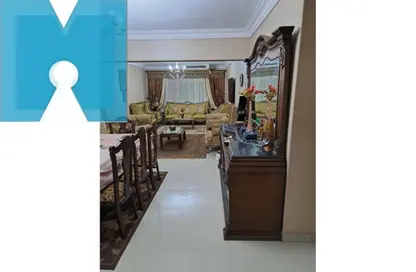 شقة - 3 غرف نوم - 2 حمامات للبيع في المستثمر الصغير - الحي العاشر - الشيخ زايد - الجيزة