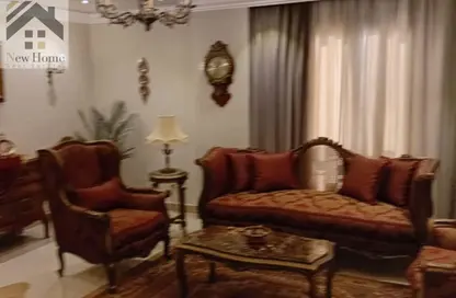 شقة - 3 غرف نوم - 2 حمامات للبيع في شارع 81 - الهضبة العليا - المقطم - القاهرة